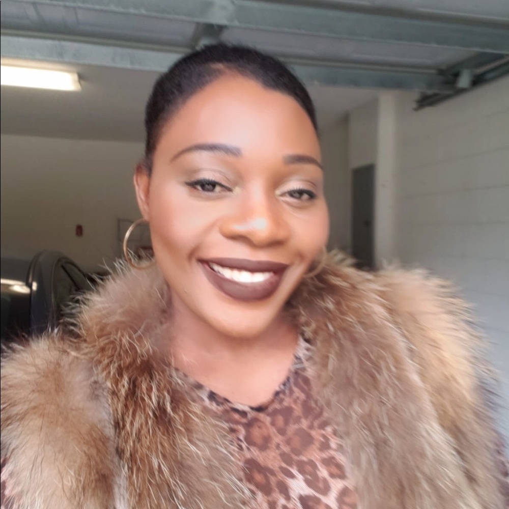 Meet your Posher, Samesha